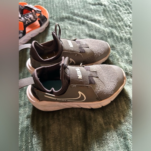 Toddler boy Nike - Picture 1 of 2